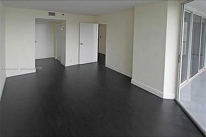 7601 E Treasure Dr # 921, North Bay Village, FL 33141 photo 3