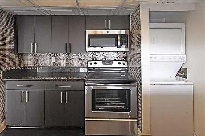 7601 E Treasure Dr # 921, North Bay Village, FL 33141 photo 6