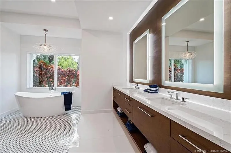 2941 Lake Drive, Singer Island, FL 33404 photo 13