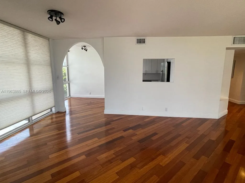 1865 Brickell Ave # A614, Miami, FL 33129 photo 5
