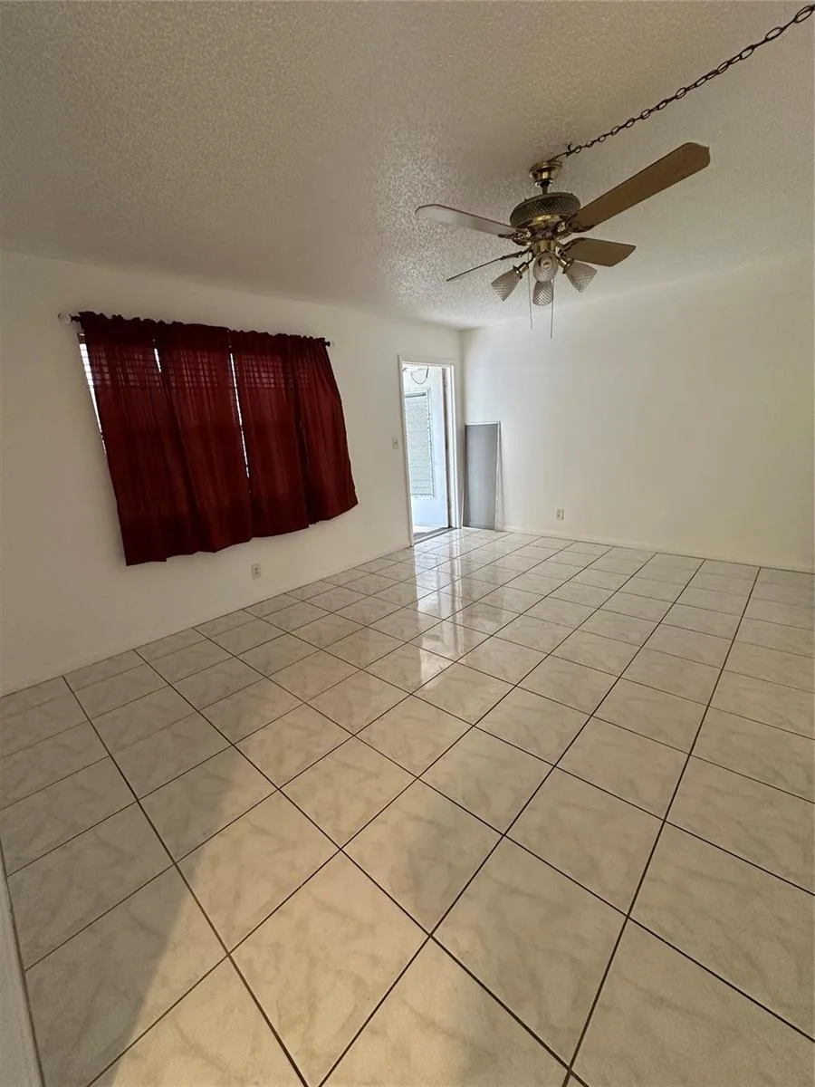348 S Federal Highway # 2, Dania Beach, FL 33004 photo 2