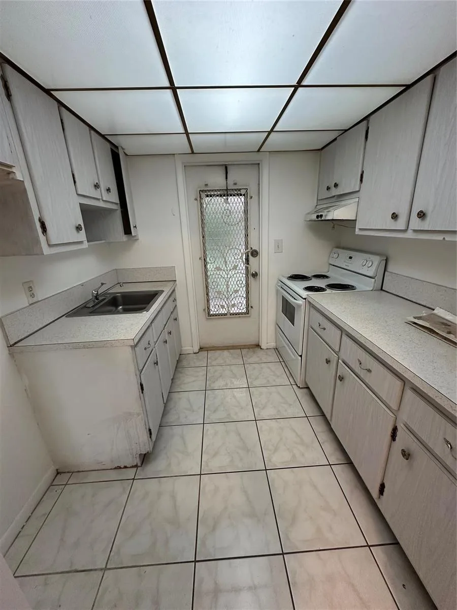 348 S Federal Highway # 2, Dania Beach, FL 33004 photo 3