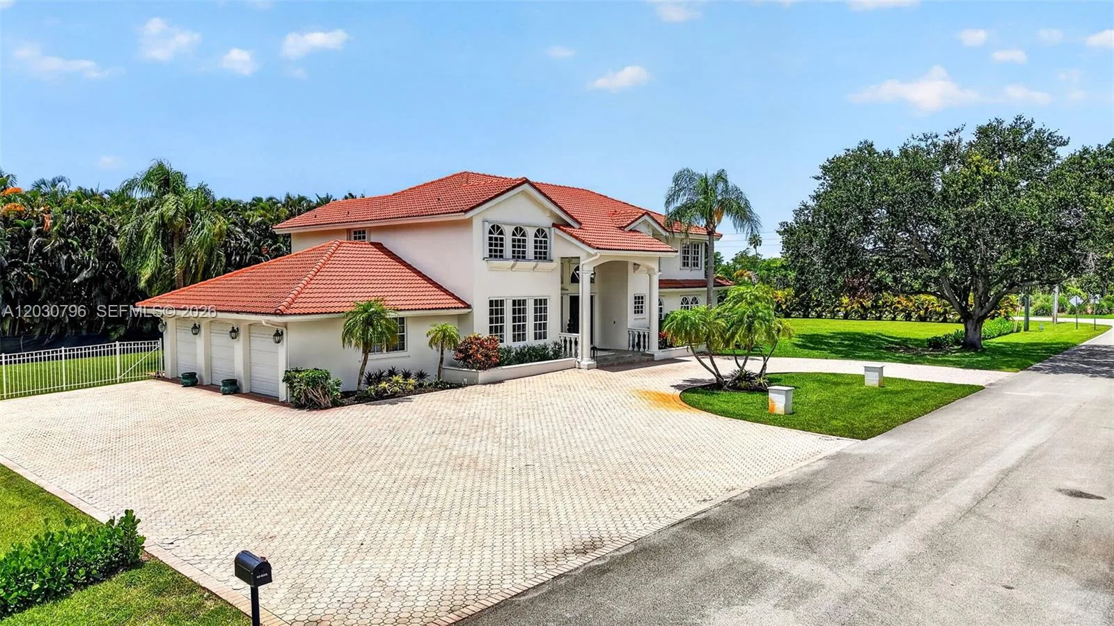 12360 SW 1st St, Plantation, FL 33325 photo 3