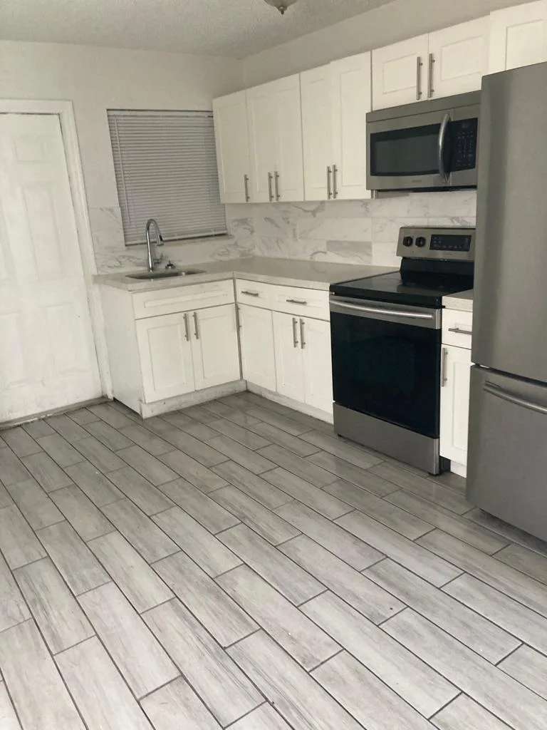 1565 W 36th Street, West Palm Beach, FL 33404 photo 6