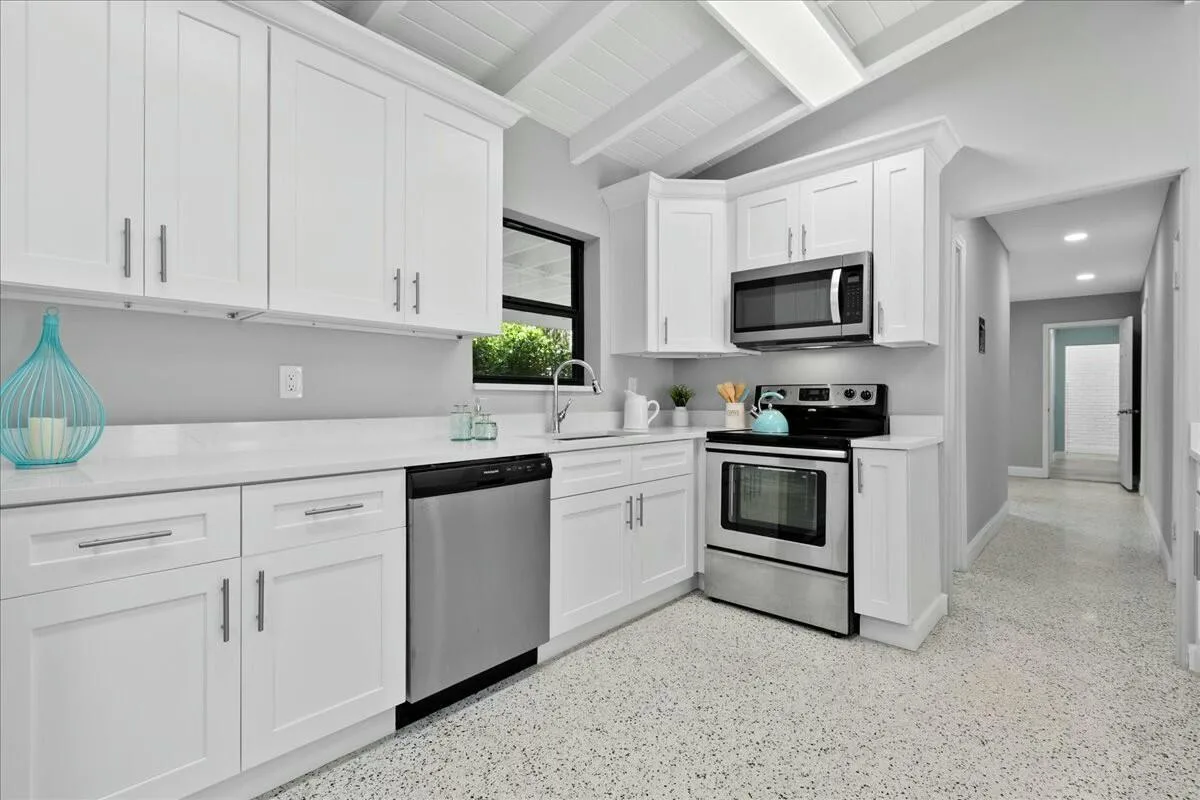 18 Adams Road, Ocean Ridge, FL 33435 photo 7