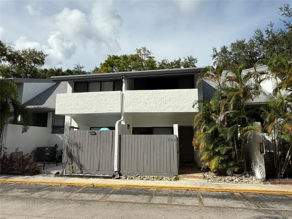19428 NE 26th Avenue # 103b, Miami, FL 33180