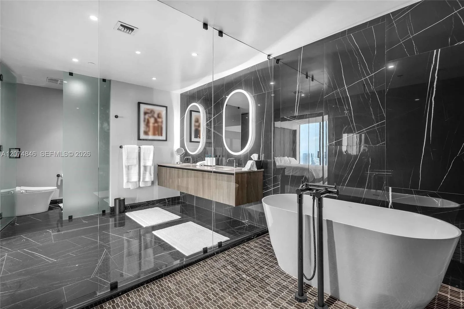 20 NE 11th Street # 6101, Miami, FL 33132 photo 11
