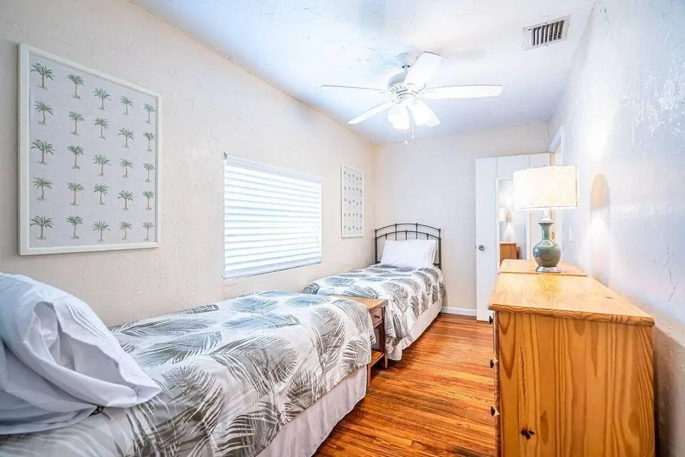 1602 N L Street, FL 33460 photo 9