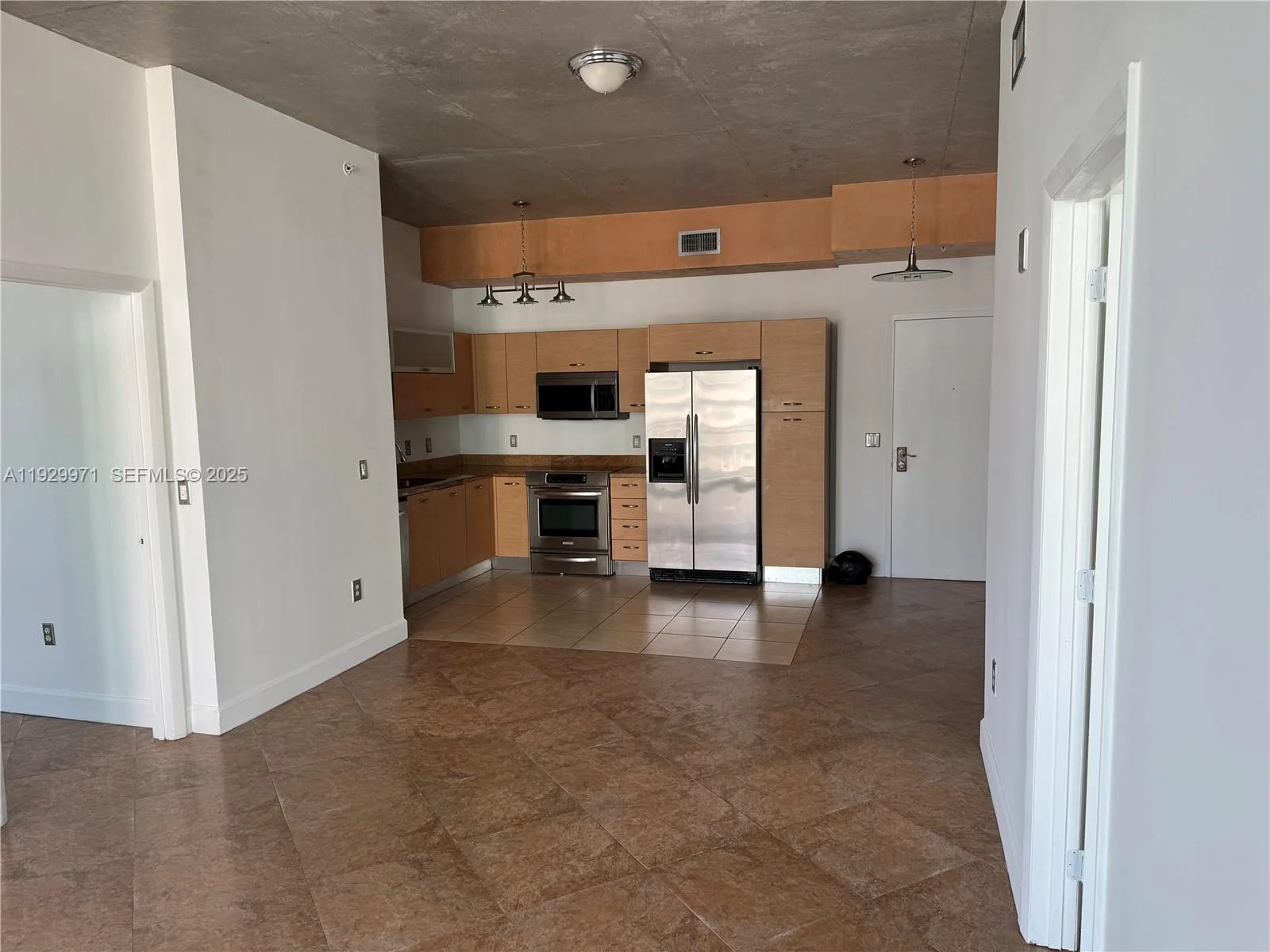 2275 BISCAYNE BL # 1003, Miami, FL 33137 photo 2