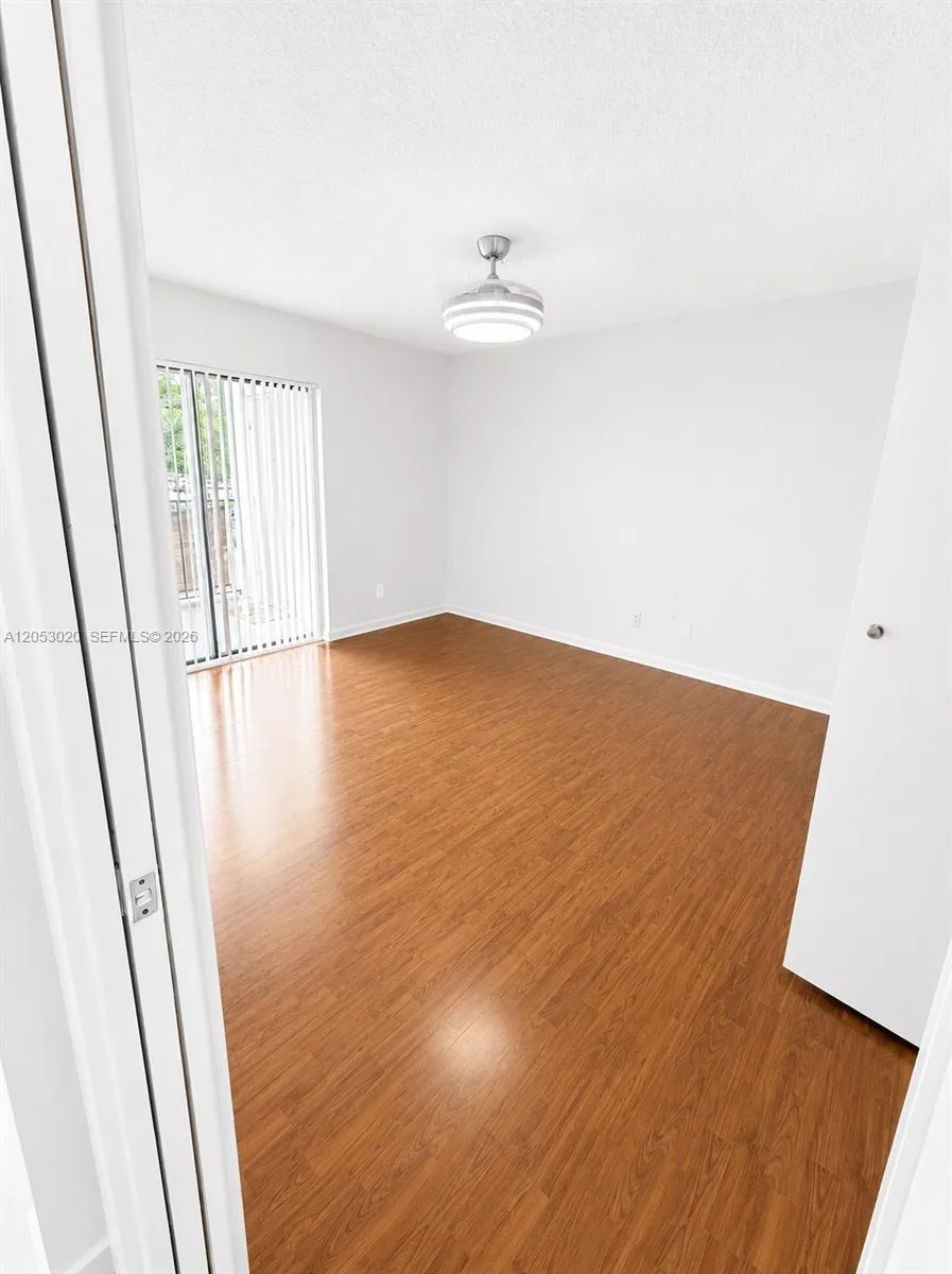 530 S Park Rd # 24-11, Hollywood, FL 33021 photo 13