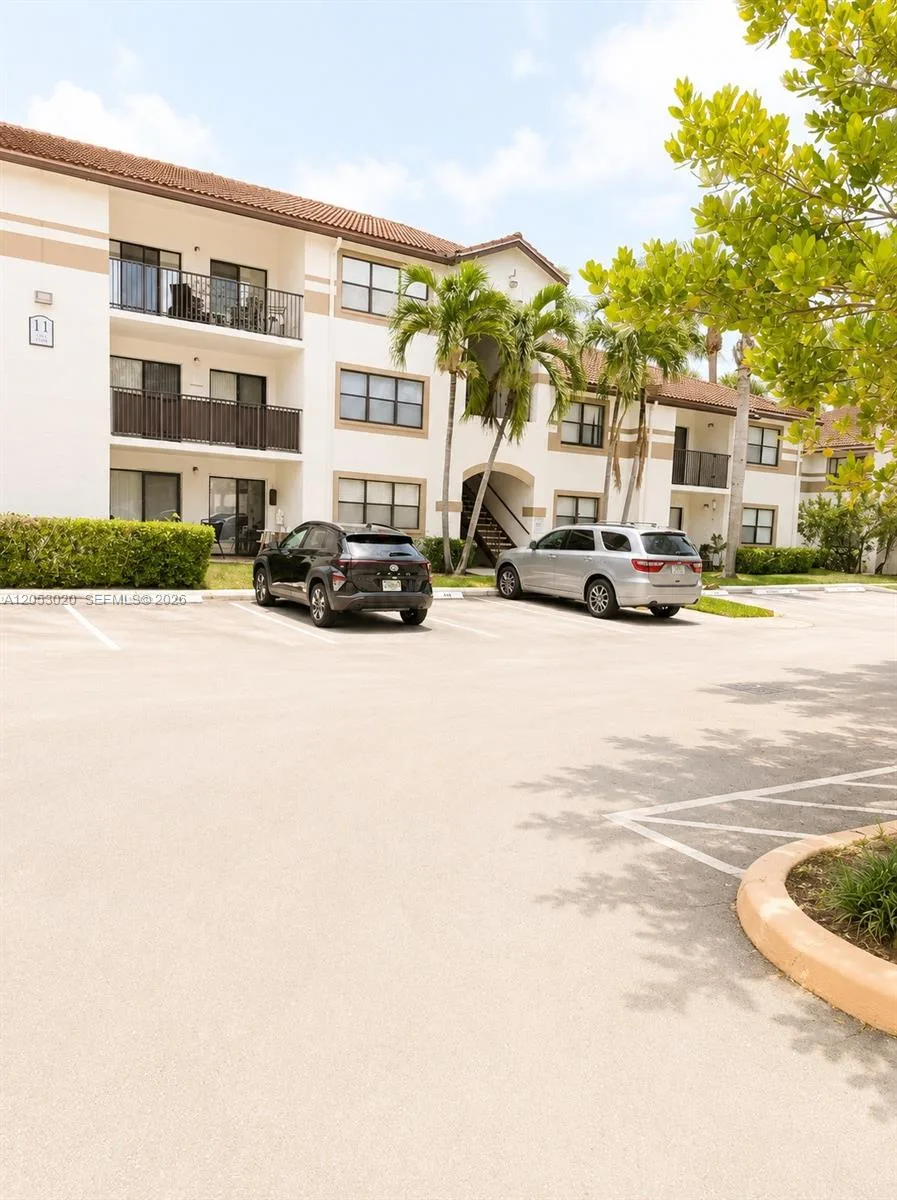 530 S Park Rd # 24-11, Hollywood, FL 33021 photo 3