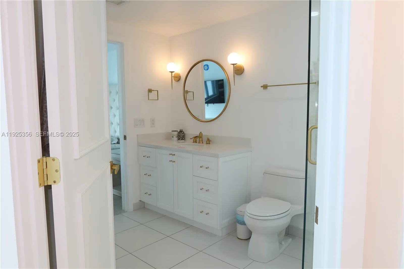 500 Brickell Ave # 3902, Miami, FL 33131 photo 13