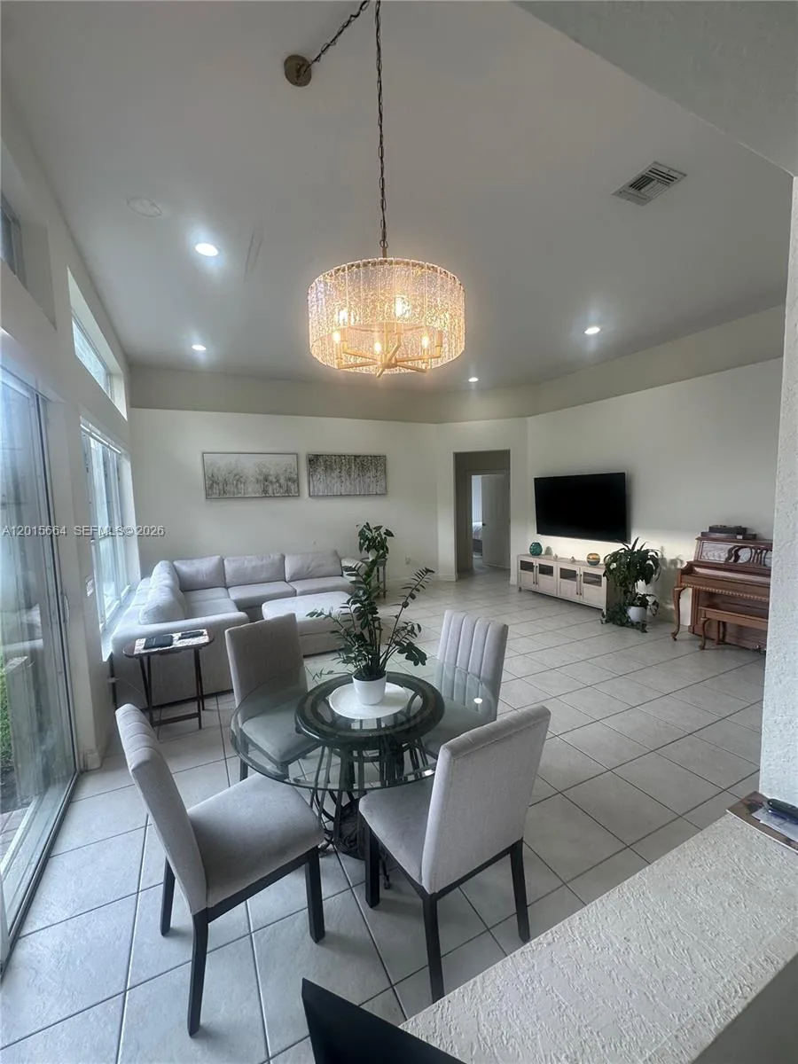 18571 SW 44th St, Miramar, FL 33029 photo 11