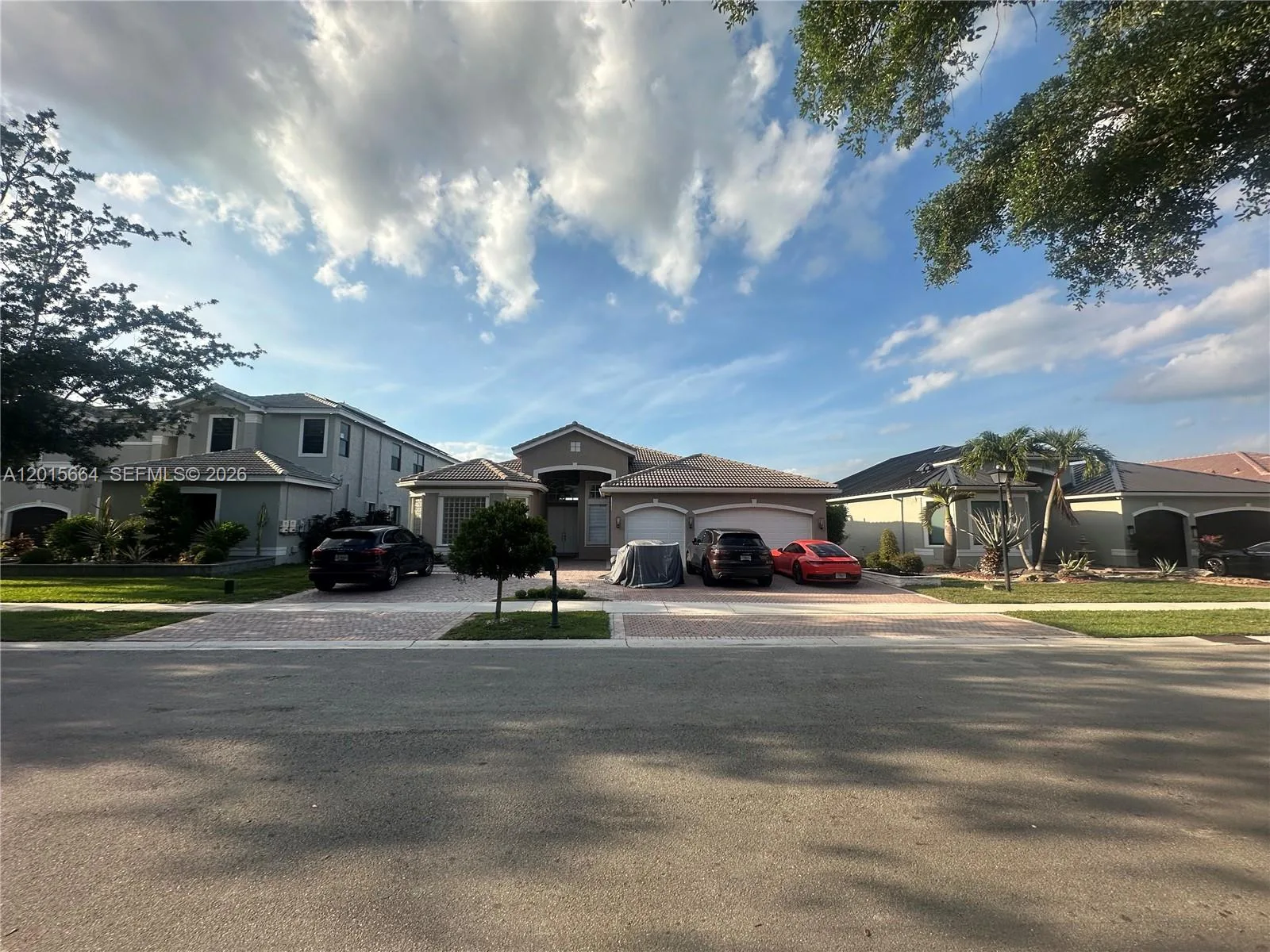18571 SW 44th St, Miramar, FL 33029 photo 2