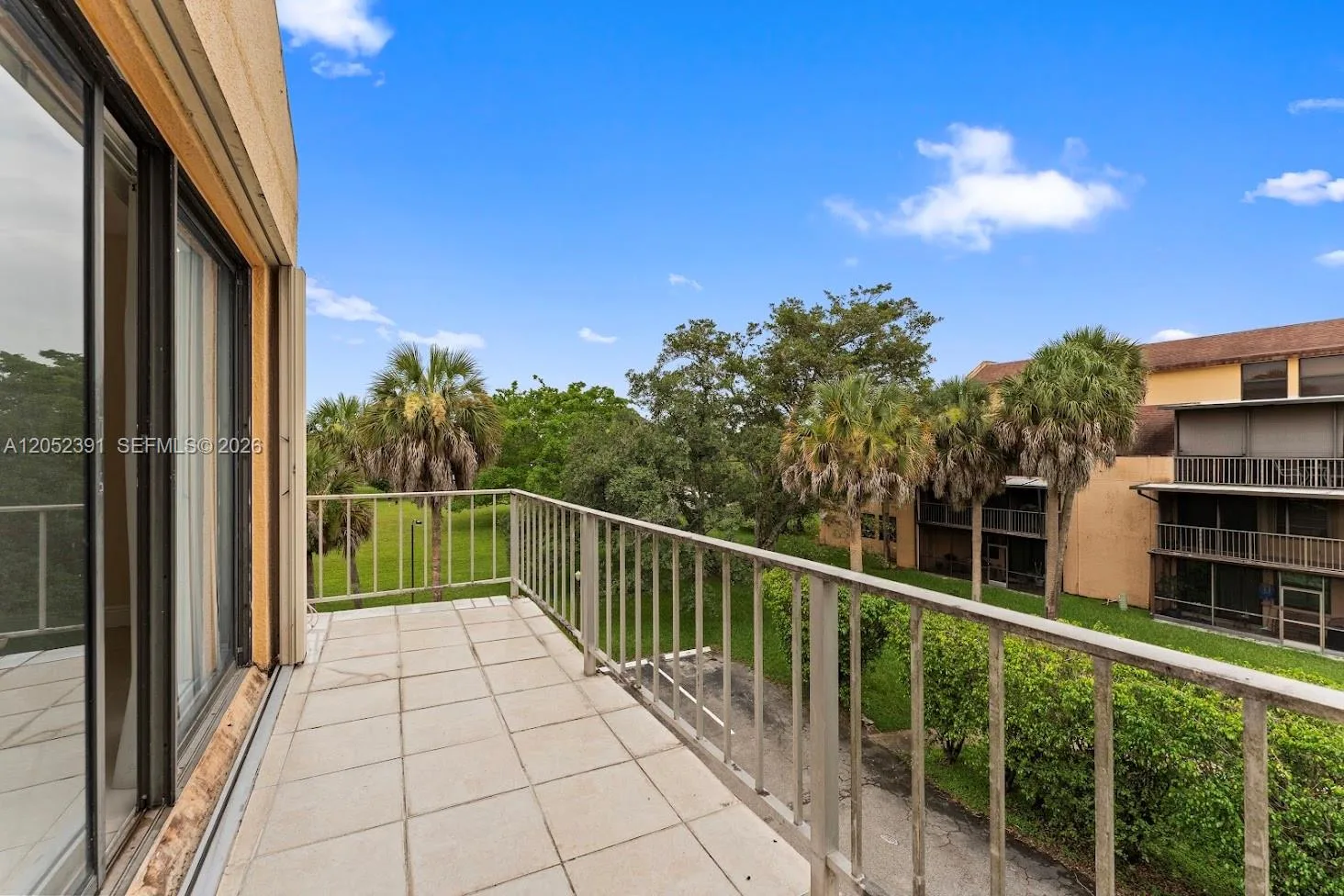 430 Commodore Dr # 310, Plantation, FL 33325 photo 13