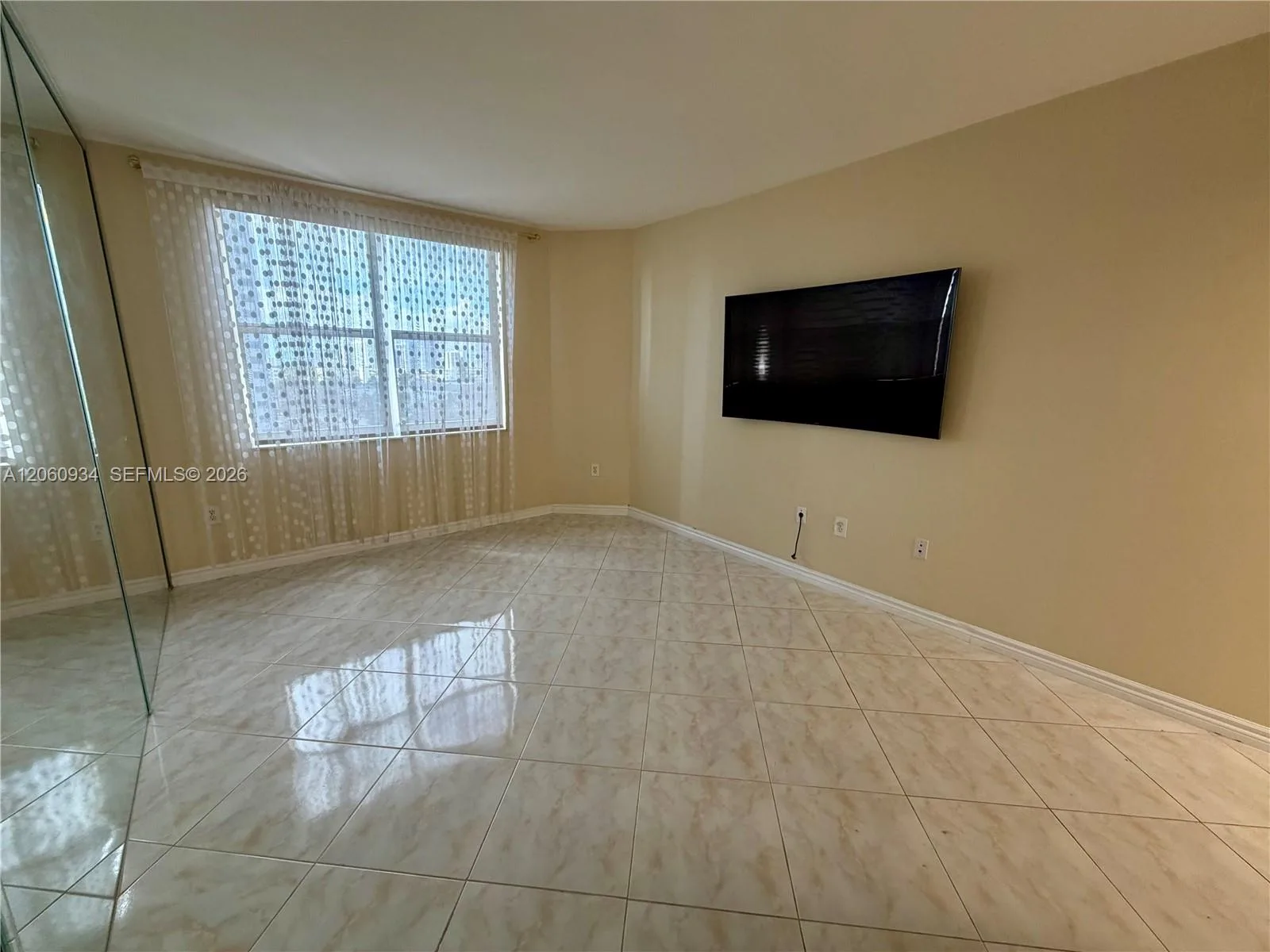 1980 S Ocean Dr # 6N, Hallandale Beach, FL 33009 photo 5