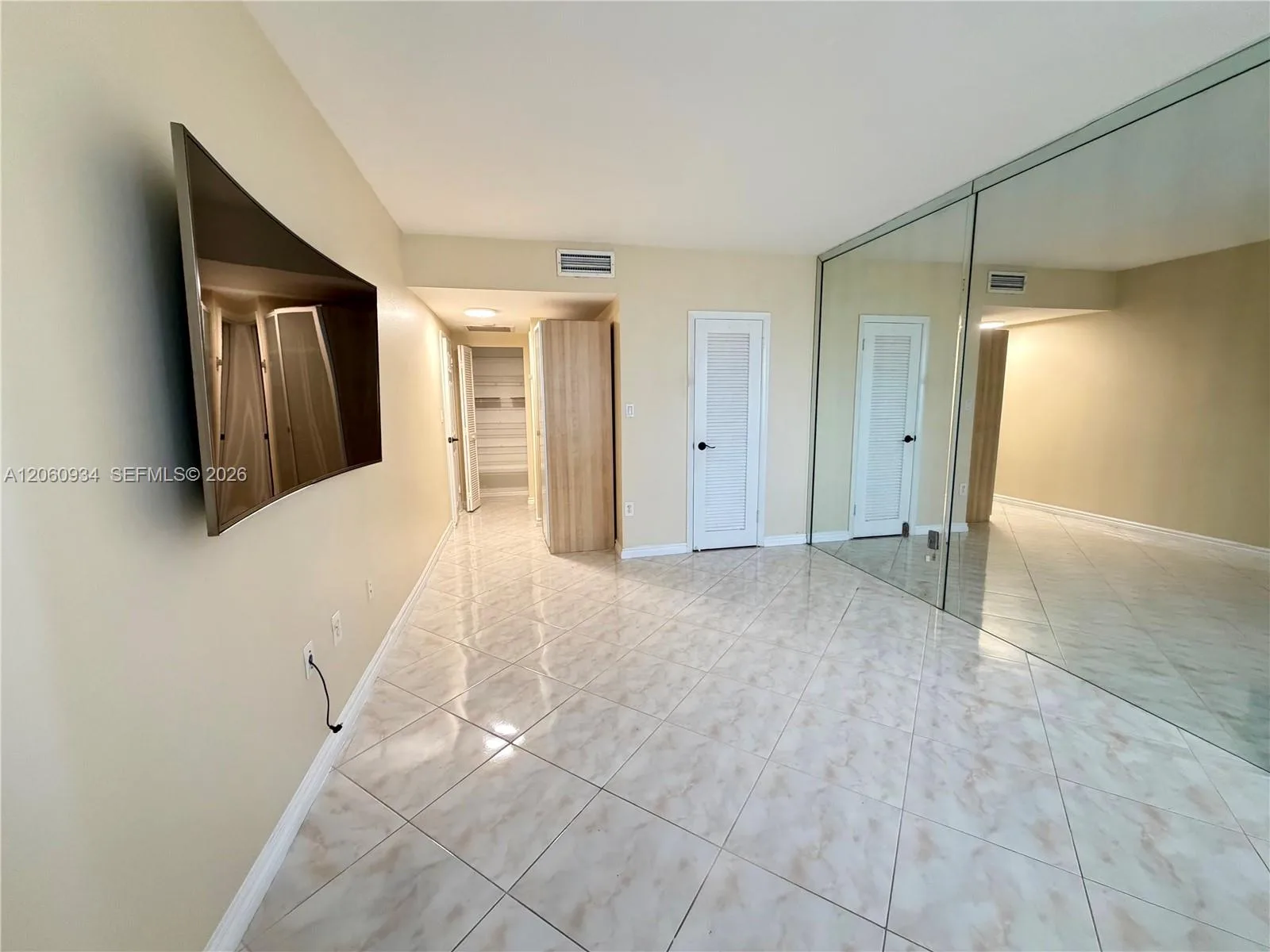1980 S Ocean Dr # 6N, Hallandale Beach, FL 33009 photo 8