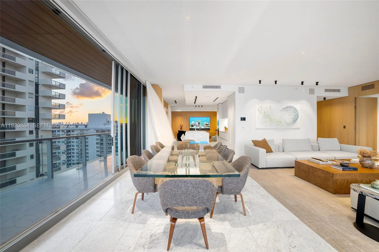5775 Collins Ave # 1501, Miami Beach, FL 33140 photo 4