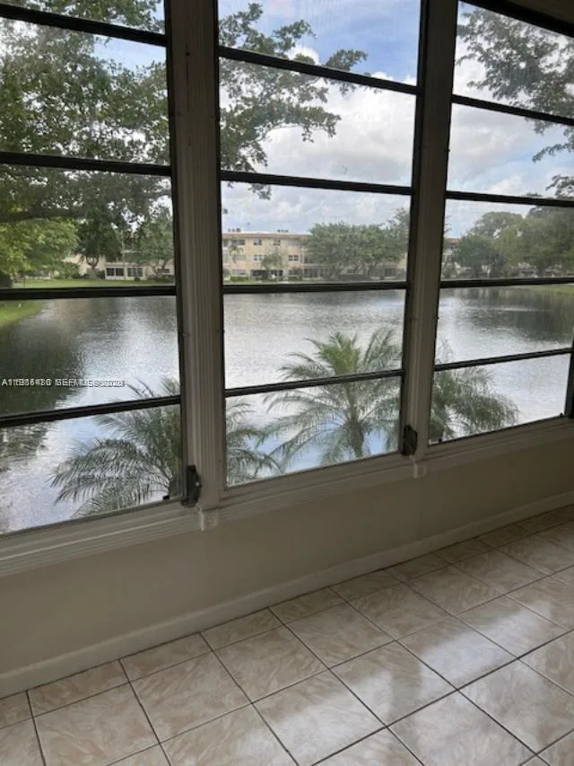 5103 NW 35th St # 503, Lauderdale Lakes, FL 33319