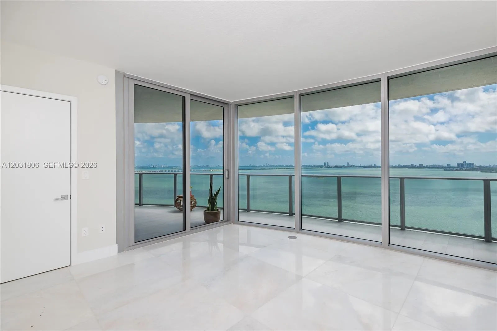 488 NE 18th St # 1812, Miami, FL 33132 photo 10