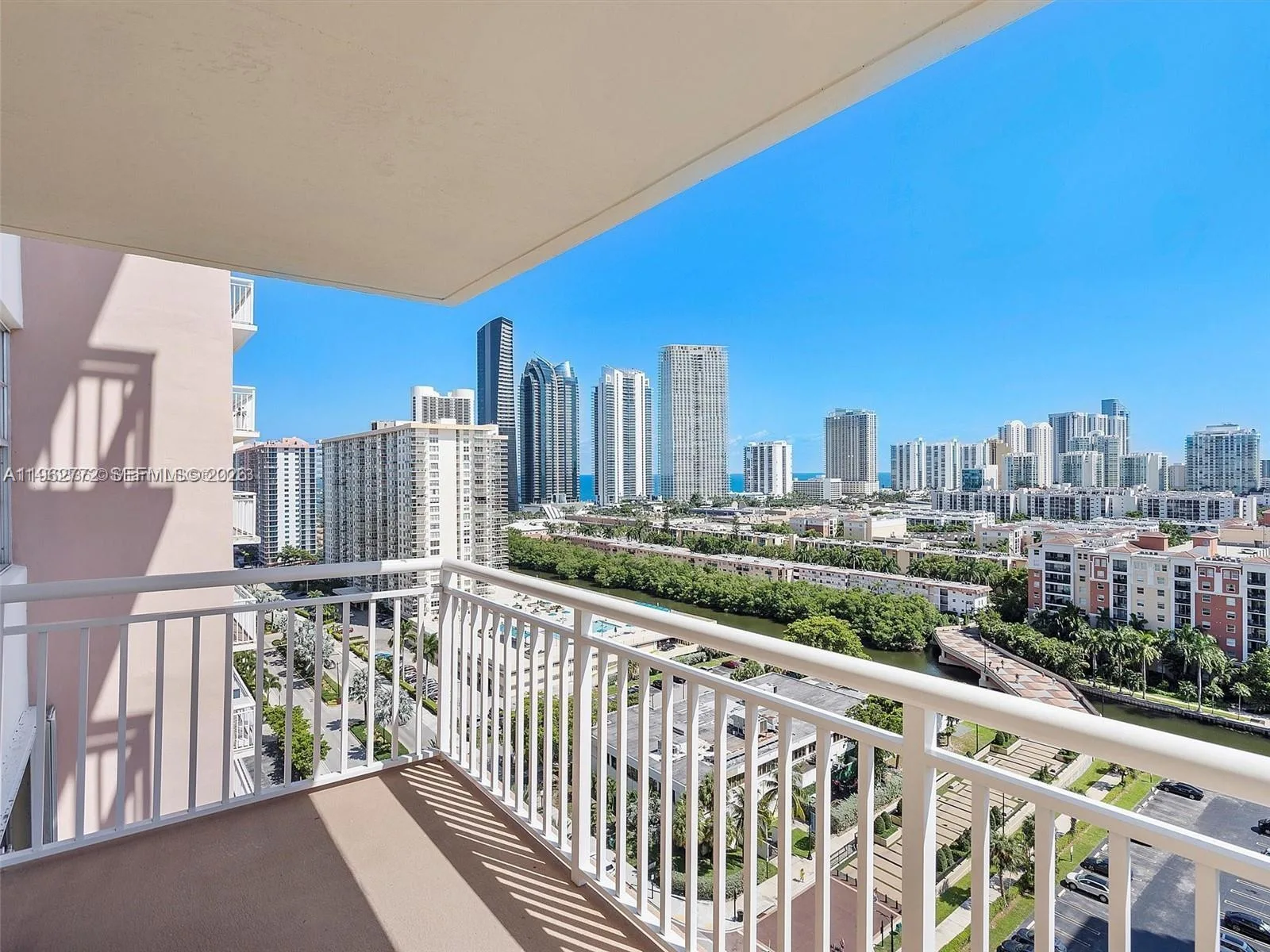 251 174th St # 1715, Sunny Isles Beach, FL 33160 photo 5