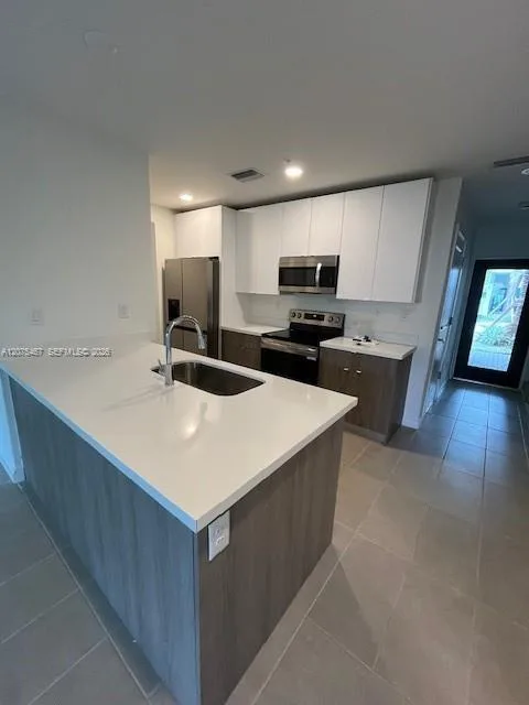 2511 Pierce St # 5, Hollywood, FL 33020 photo 5