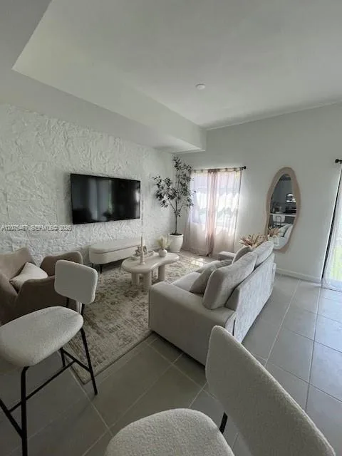 2511 Pierce St # 5, Hollywood, FL 33020 photo 6