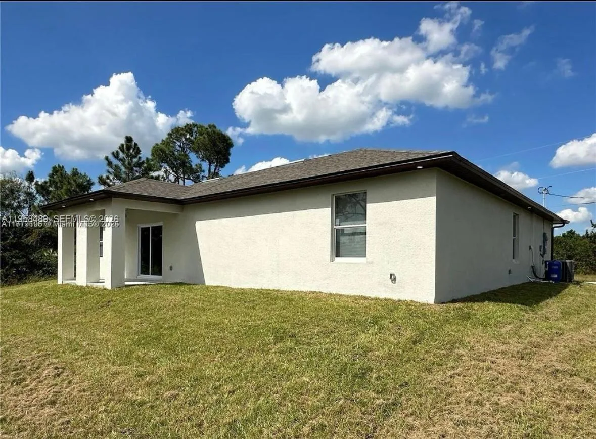 868 Cervantes, Lehigh Acres, FL 33974 photo 3