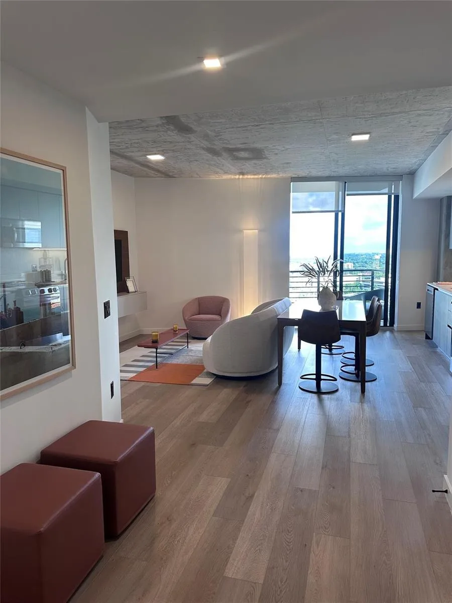 307 SW 5th Street, Fort Lauderdale, FL 33315 photo 3
