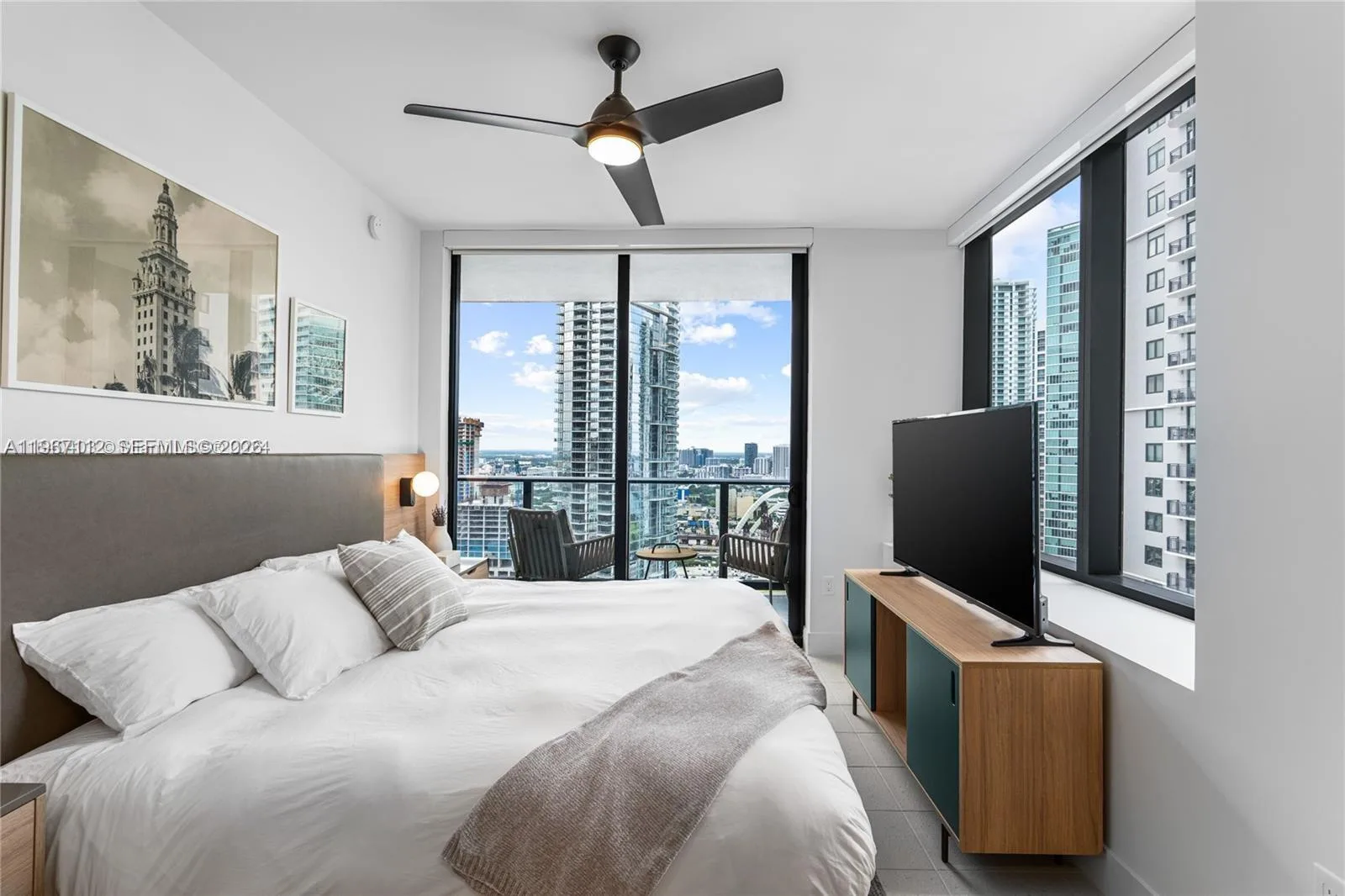 159 NE 6th St # 3101, Miami, FL 33132 photo 3
