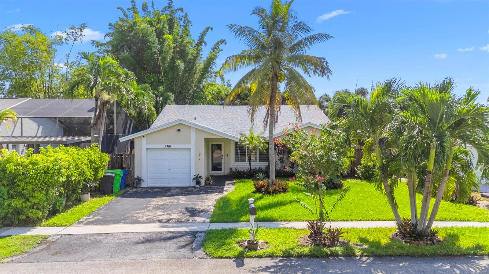 5318 NW 93rd Avenue, Sunrise, FL 33351