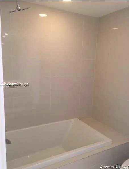 55 SW 9th St # 3709, Miami, FL 33130 photo 11