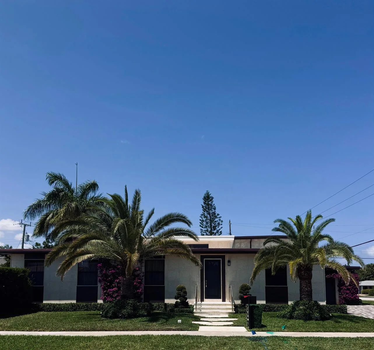 301 Palmetto Street, West Palm Beach, FL 33405