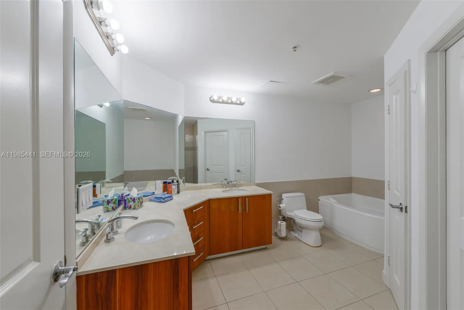 1945 S Ocean Dr # 1114, Hallandale Beach, FL 33009 photo 13