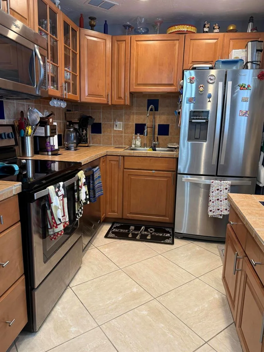 462 Normandy J, Delray Beach, FL 33484 photo 4