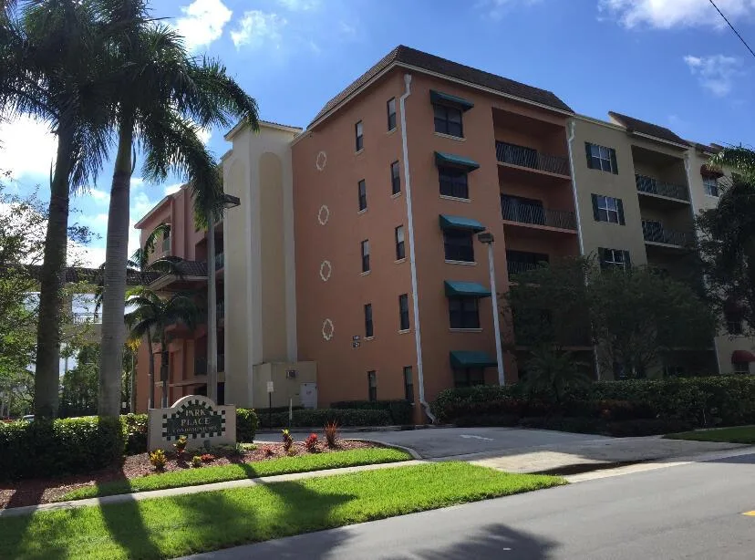 1610 Presidential Way # B-305, West Palm Beach, FL 33401