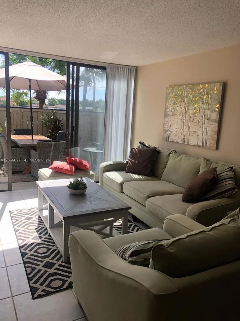 1830 Embassy Dr # 118, West Palm Beach, FL 33401