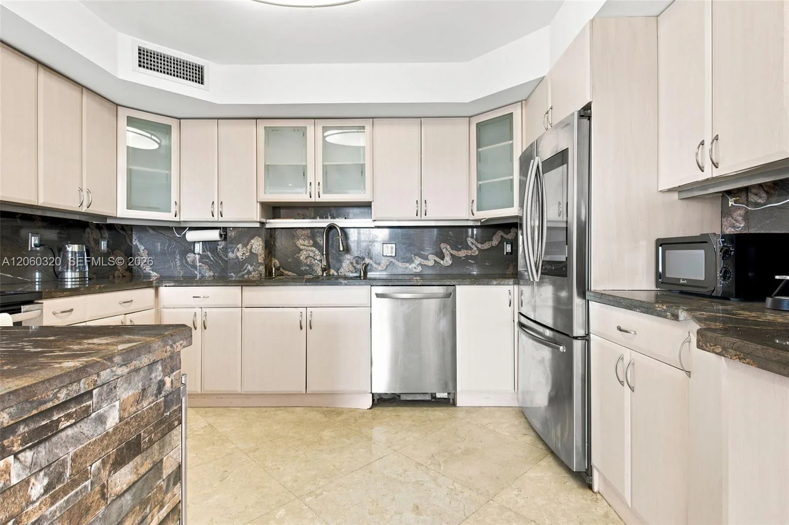 500 Bayview Dr # 2121, Sunny Isles Beach, FL 33160 photo 10