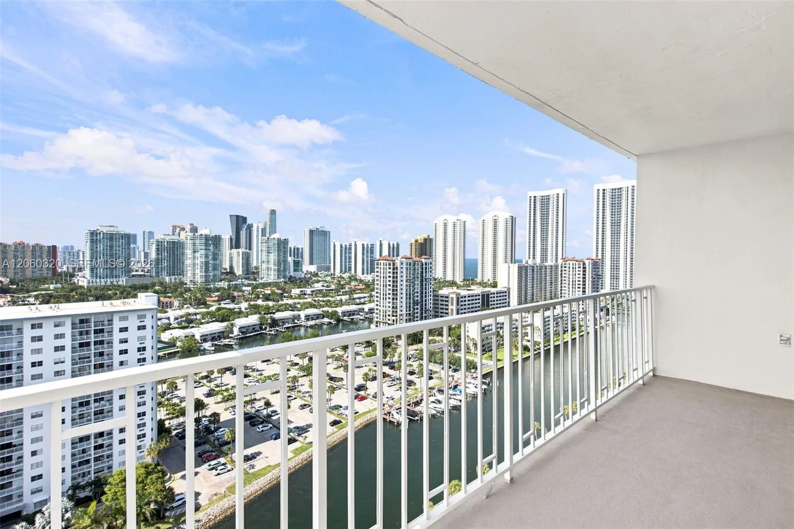 500 Bayview Dr # 2121, Sunny Isles Beach, FL 33160 photo 3