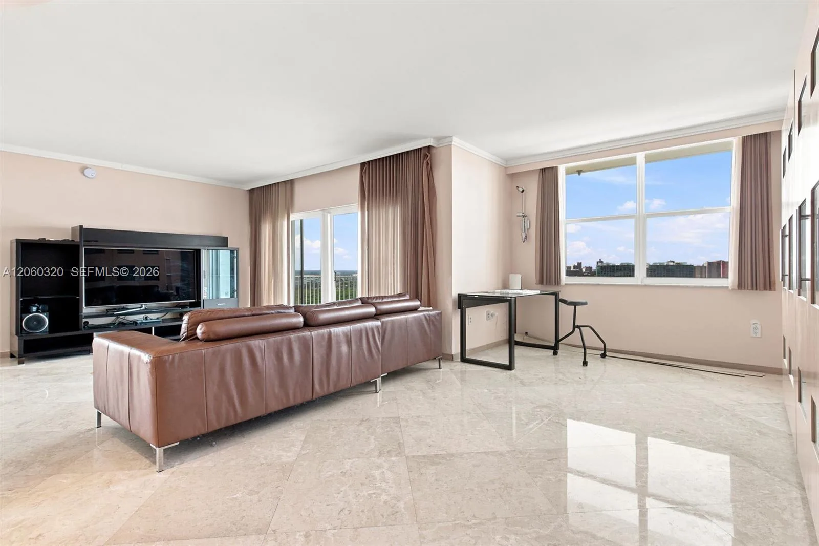 500 Bayview Dr # 2121, Sunny Isles Beach, FL 33160 photo 4