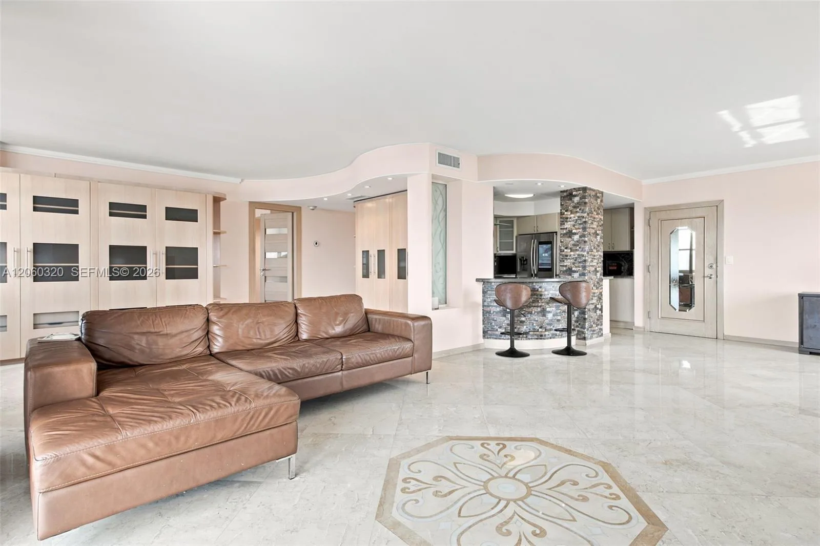 500 Bayview Dr # 2121, Sunny Isles Beach, FL 33160 photo 5
