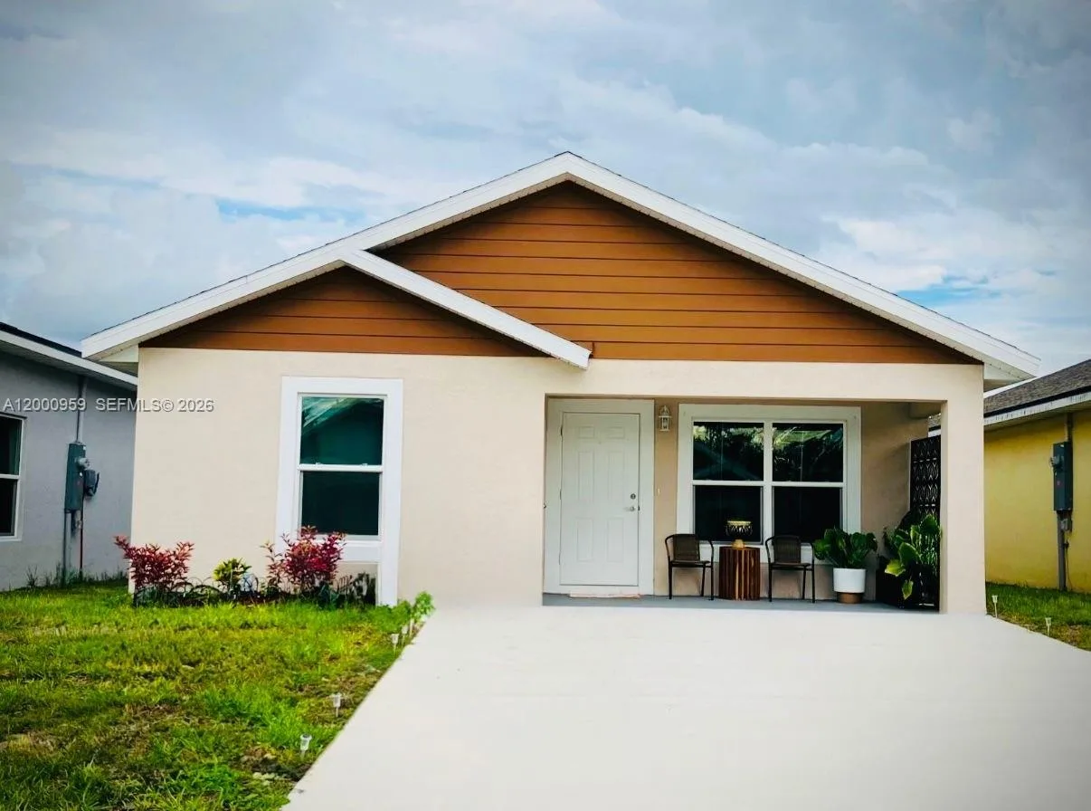 1434 Las Villas Blvd, Sebring, FL 33870