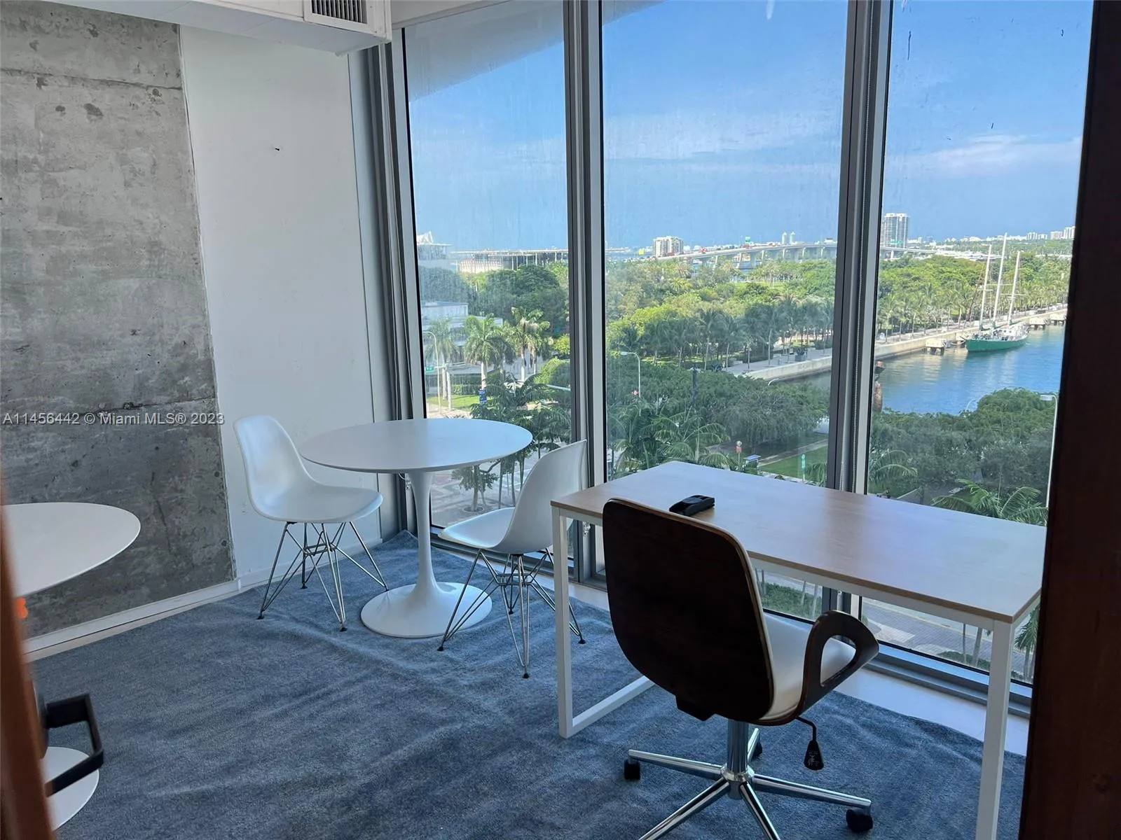 888 Biscayne  Blvd, Miami, FL 33132 photo 3