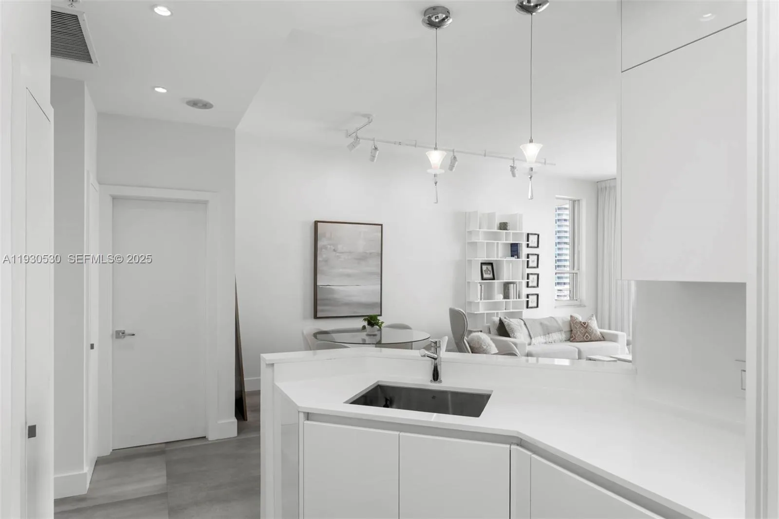 888 Brickell Key Dr # 2606, Miami, FL 33131 photo 9