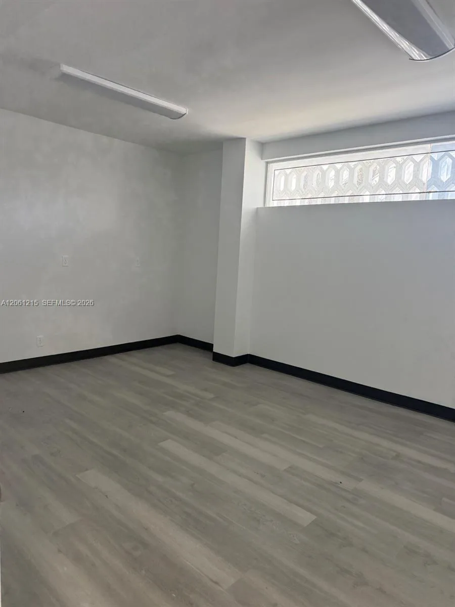 2856 E Oakland Park Blvd, Fort Lauderdale, FL 33306 photo 13