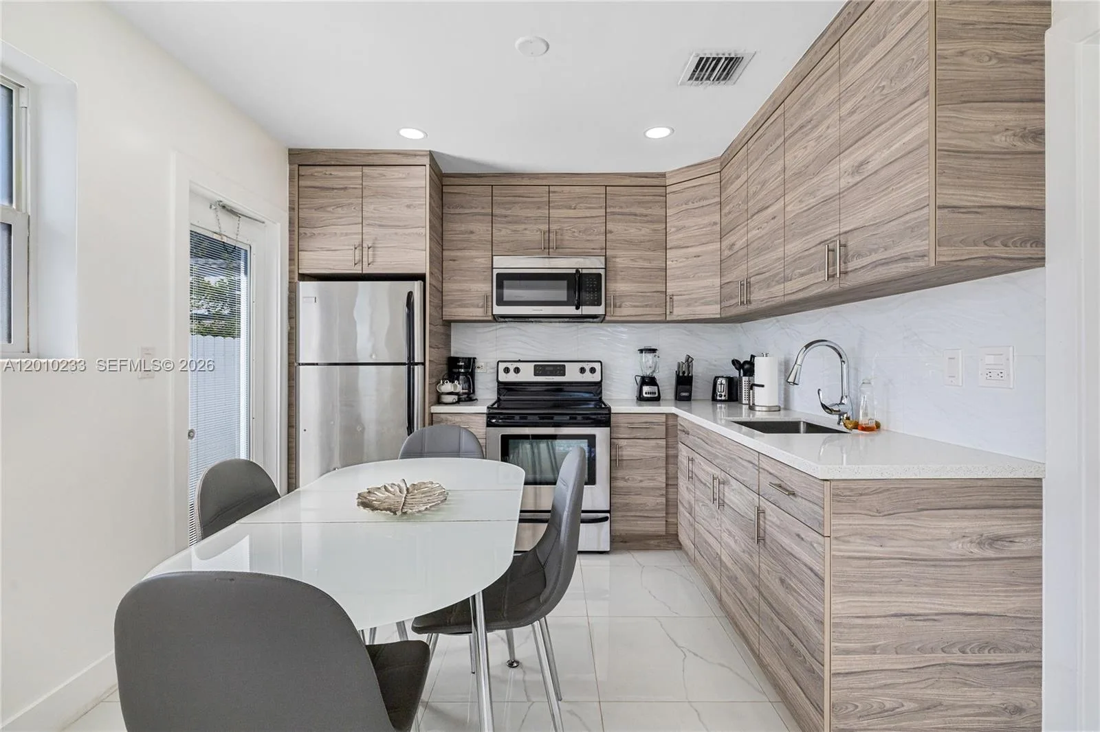 301 NW 34th St, Miami, FL 33127 photo 12