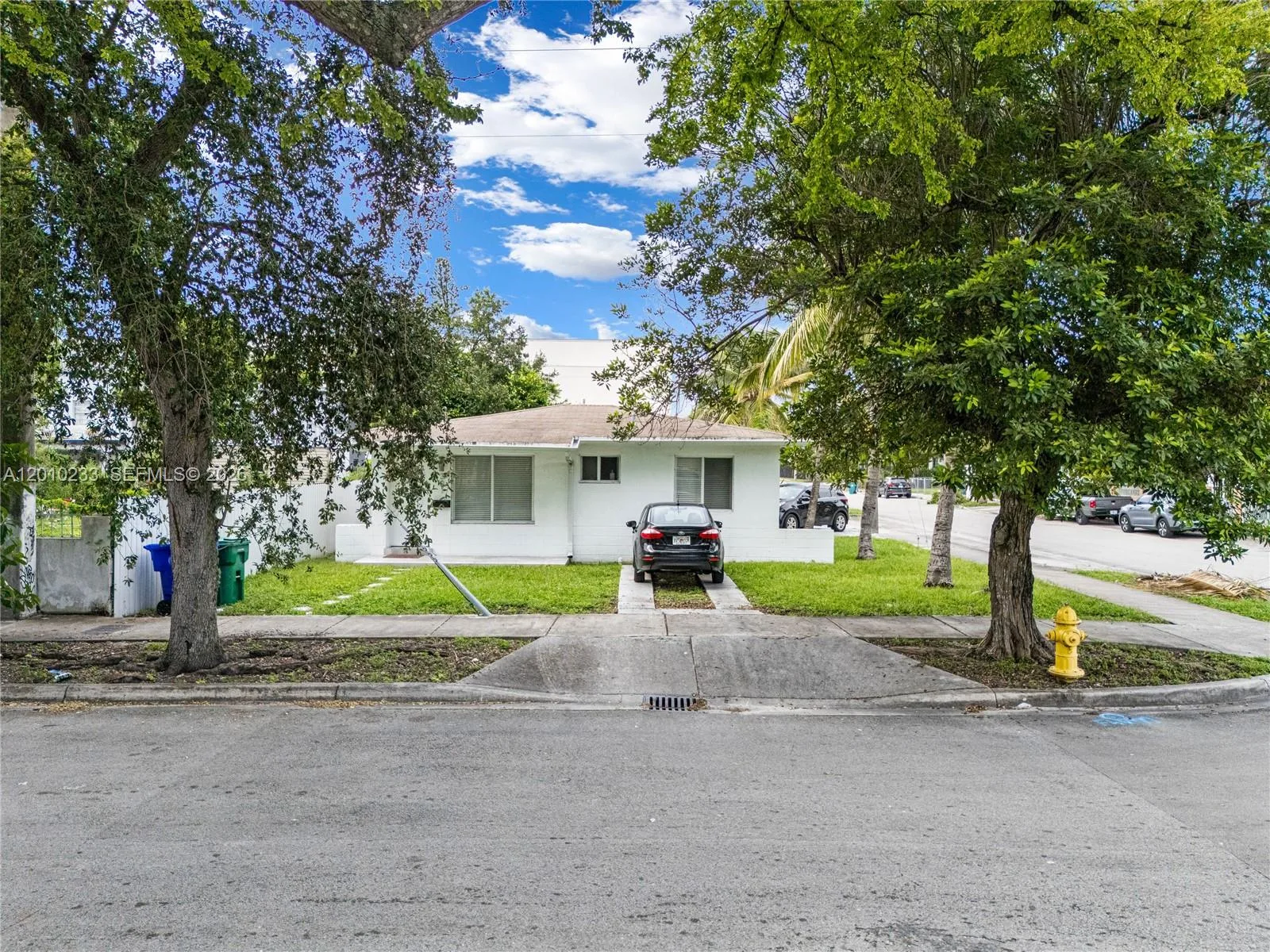 301 NW 34th St, Miami, FL 33127 photo 2