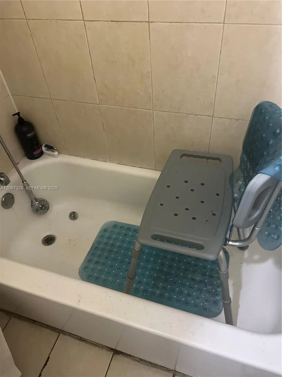 801 NW 47th Ave # 216W, Miami, FL 33126 photo 3