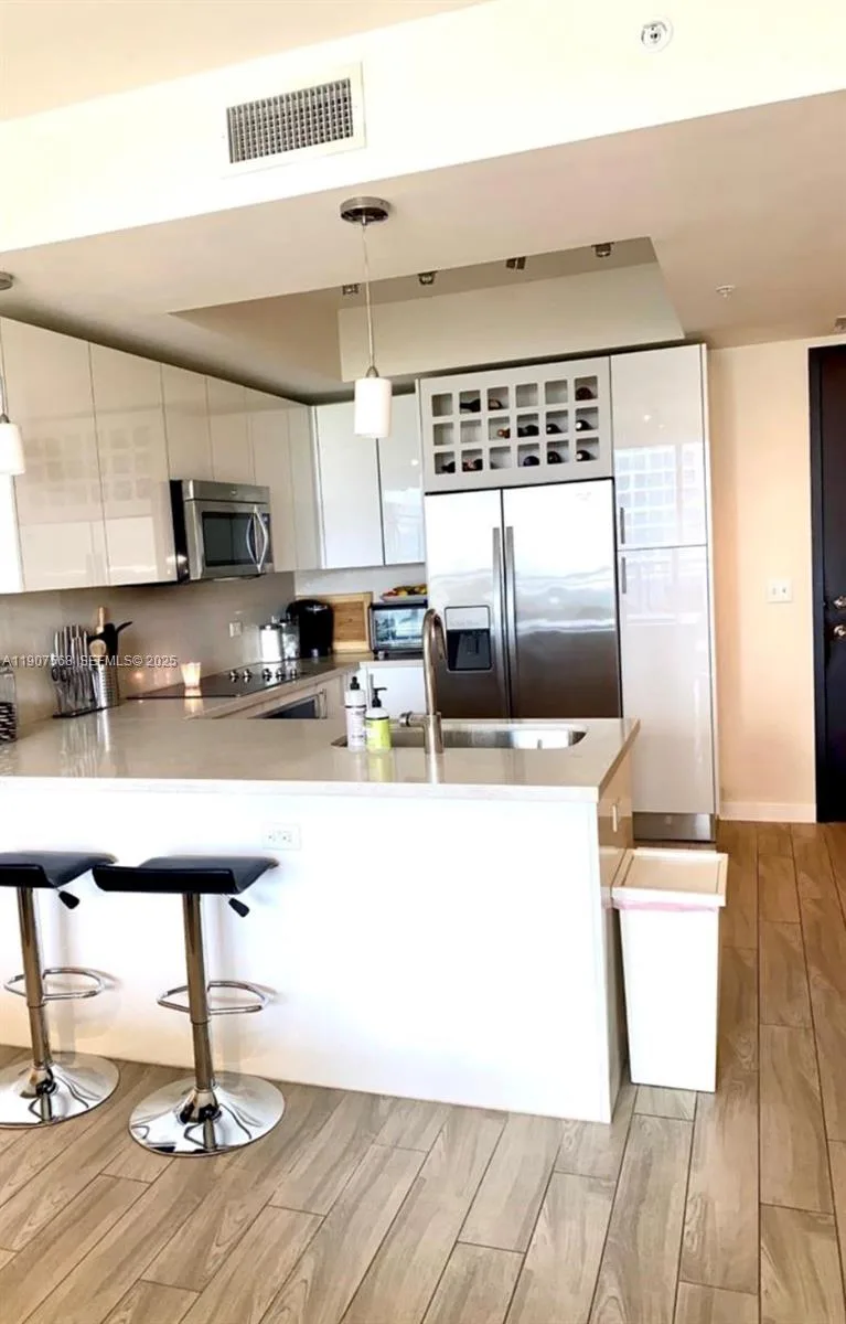 999 SW 1st Ave # 1407, Miami, FL 33130 photo 5