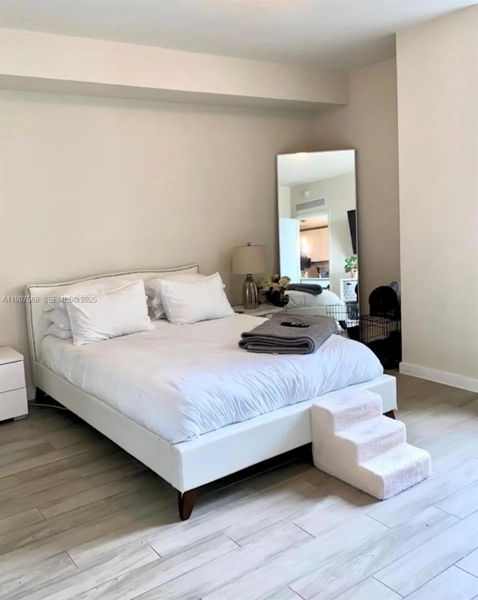 999 SW 1st Ave # 1407, Miami, FL 33130 photo 7